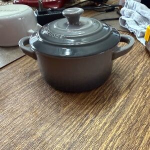 Le Creuset Oyster mini crocotte